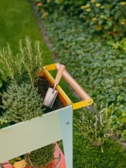 Rollbares Hochbeet für Kinder