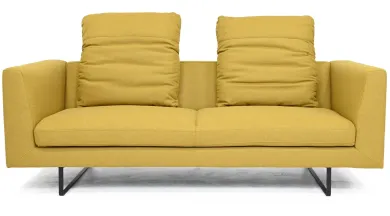 Sofa August